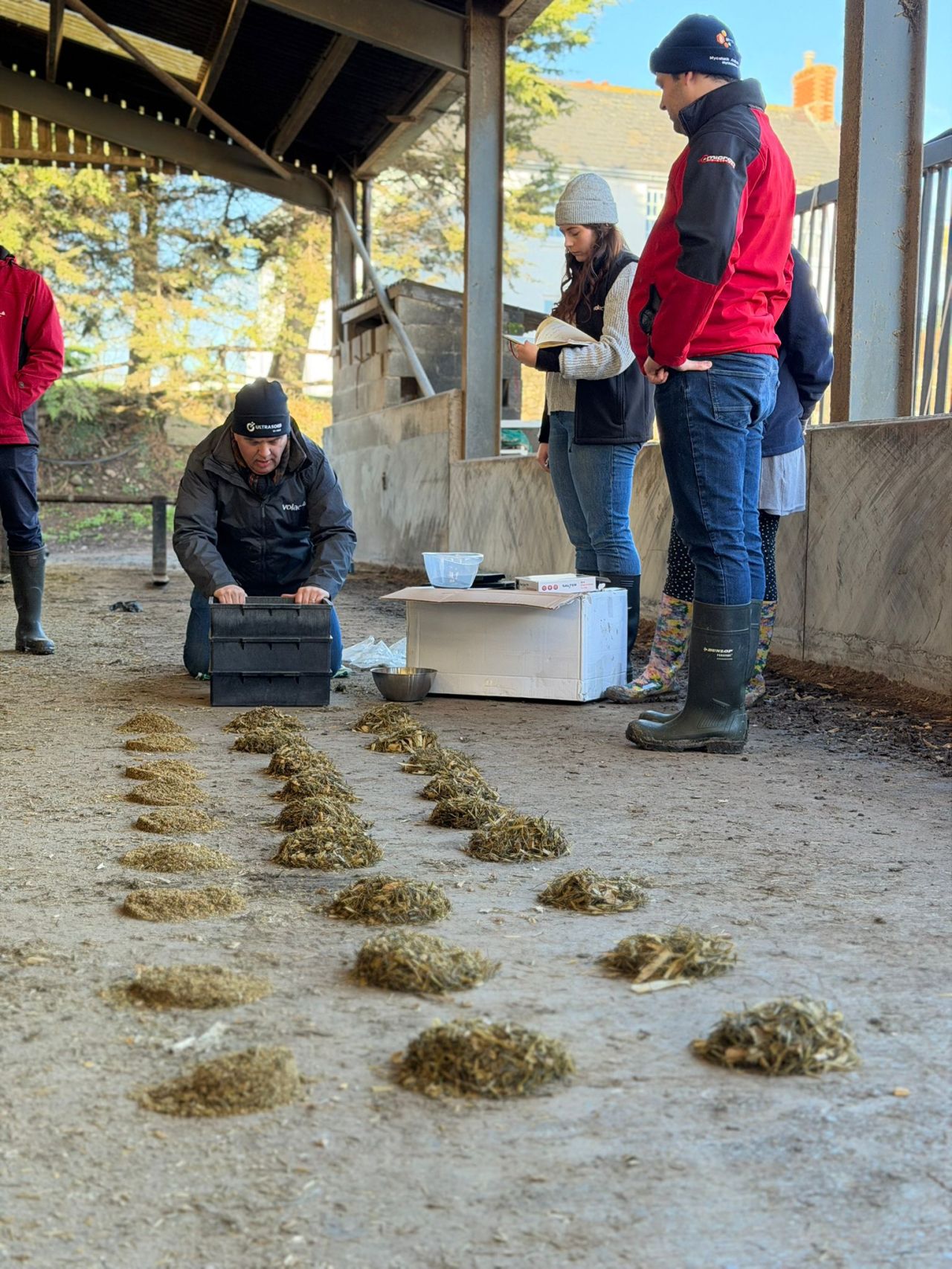 Penn State 3-tray shaker box